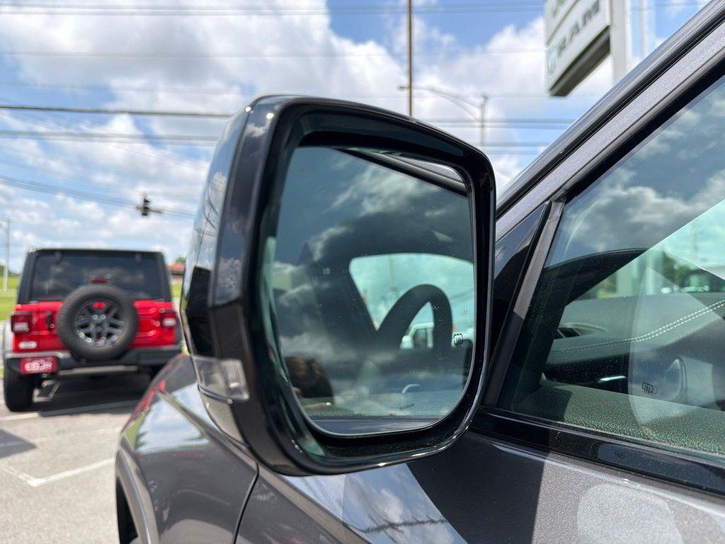 New 2026 Jeep Grand Cherokee Limited w/ Limited Altitude Package RWD image 25