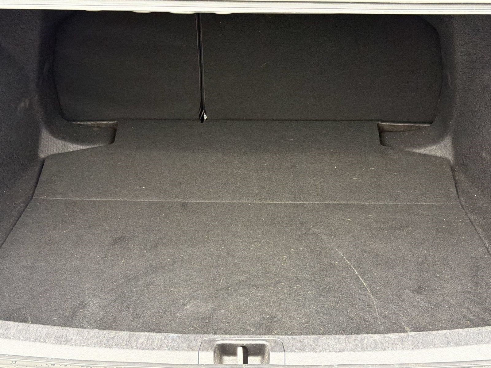 Used 2025 Toyota Corolla LE FWD image 25