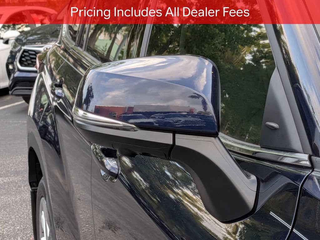 New 2026 Toyota Highlander Limited AWD/4WD image 13