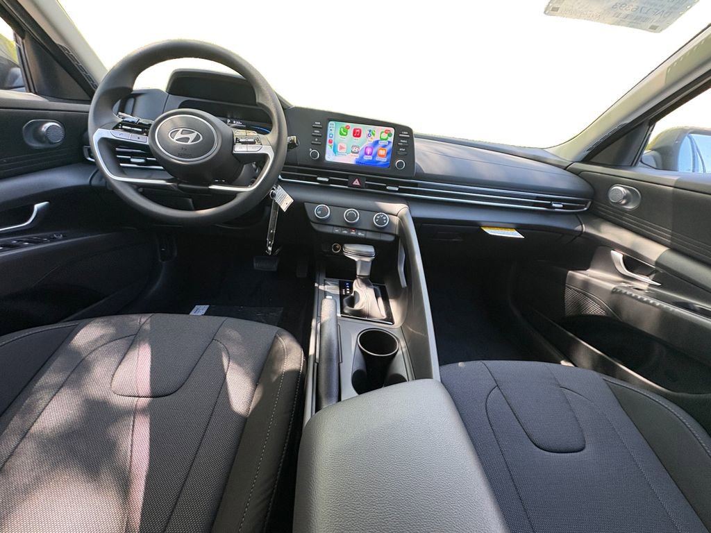 New 2026 Hyundai Elantra SE FWD image 10