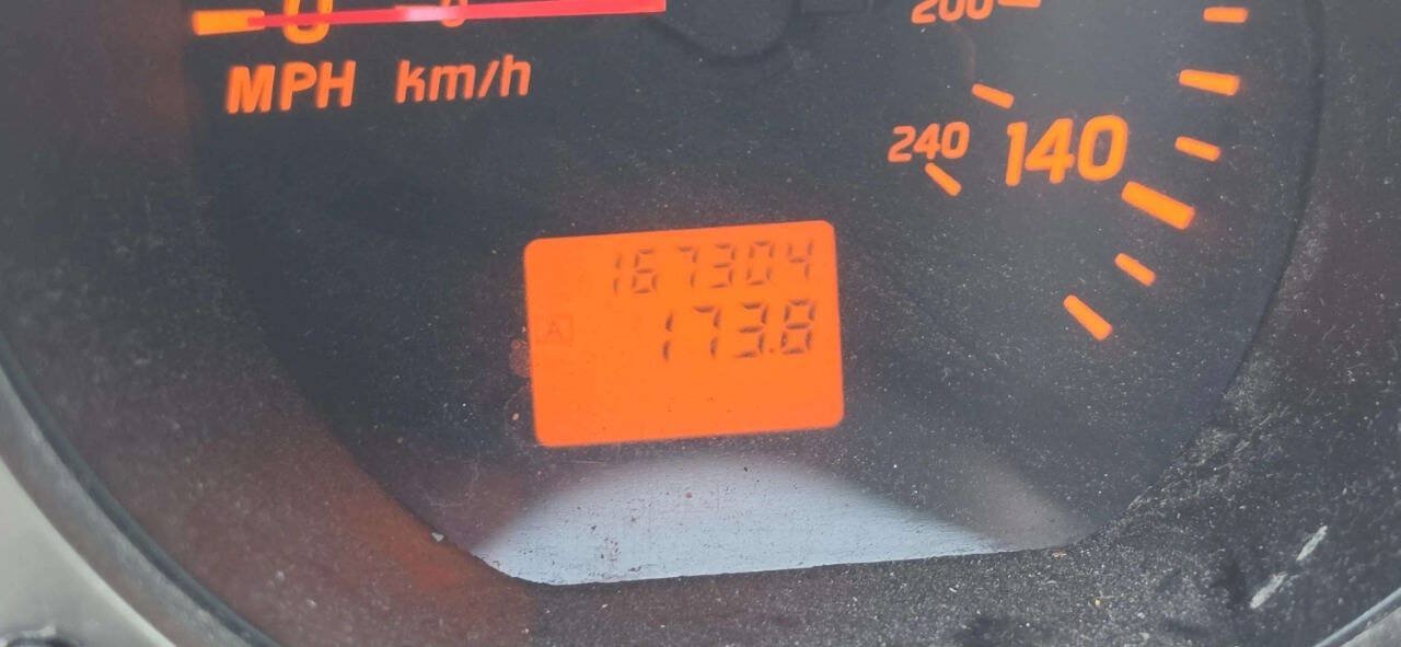 Used 2004 Nissan Altima 2.5 S FWD image 9