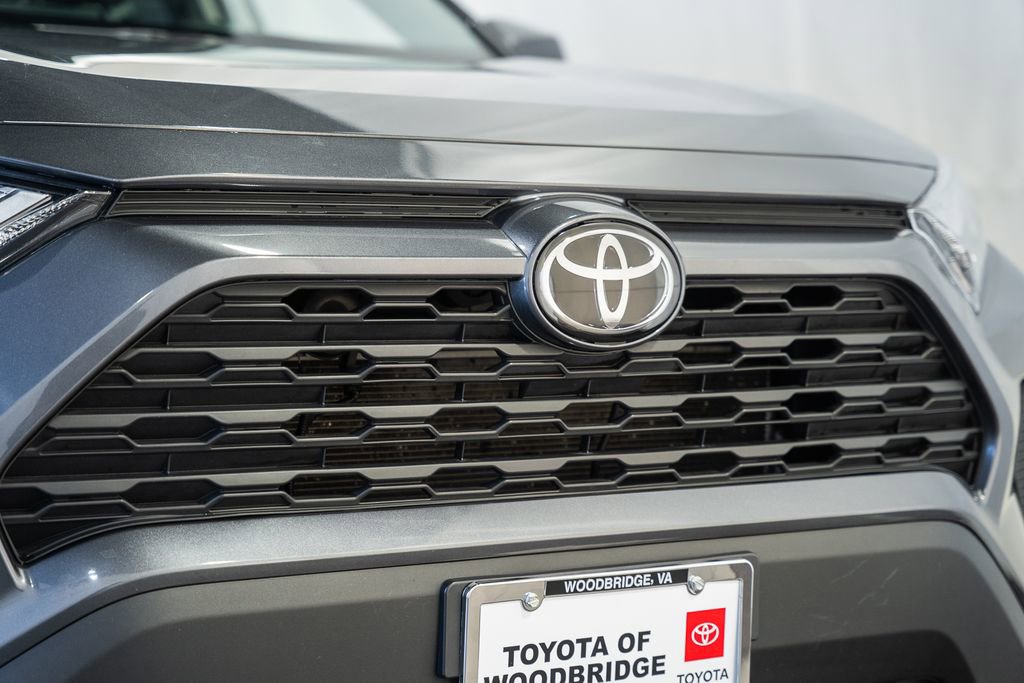 Used 2025 Toyota RAV4 XLE image 9