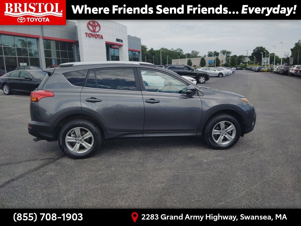 Used 2015 Toyota RAV4 XLE AWD/4WD image 8