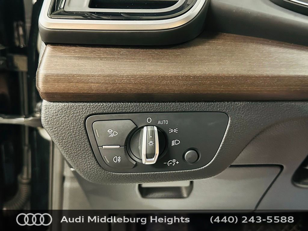 Certified 2023 Audi Q5 2.0T Premium w/ Convenience Package image 17