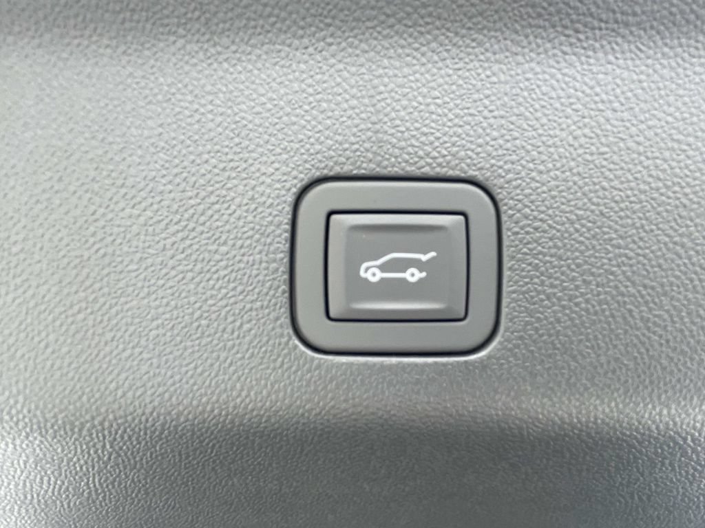 New 2026 Chevrolet Tahoe Premier w/ Sun And Tow Package AWD/4WD image 11