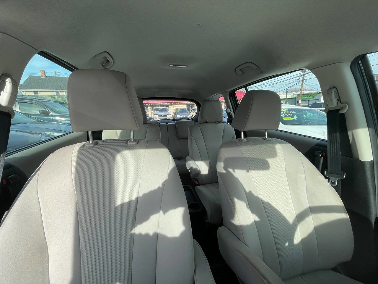 Used 2015 MAZDA MAZDA5 Sport image 18