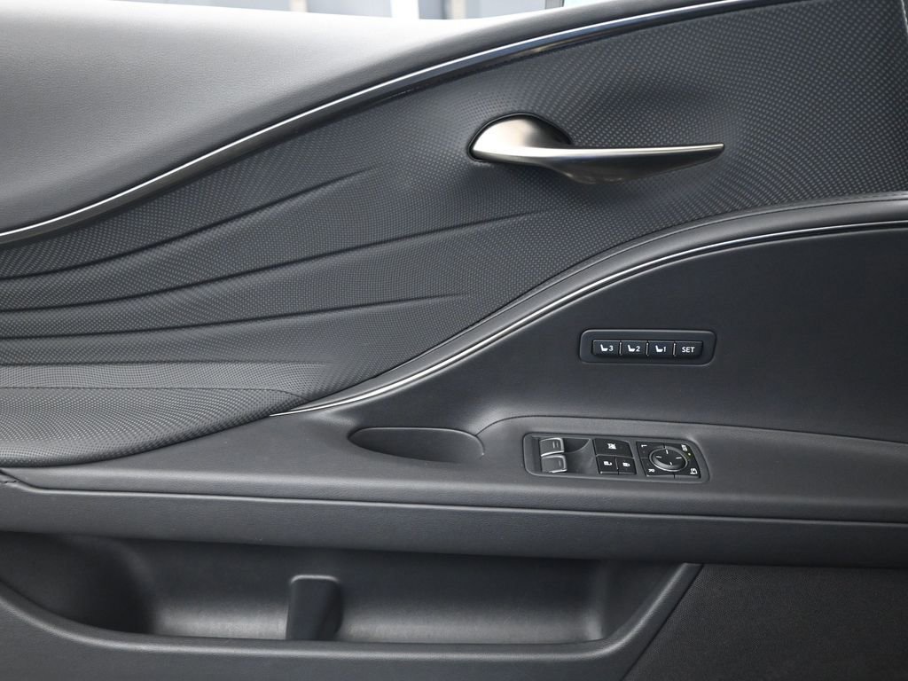 Used 2024 Lexus LC 500 Convertible w/ Bespoke Build Package RWD image 13