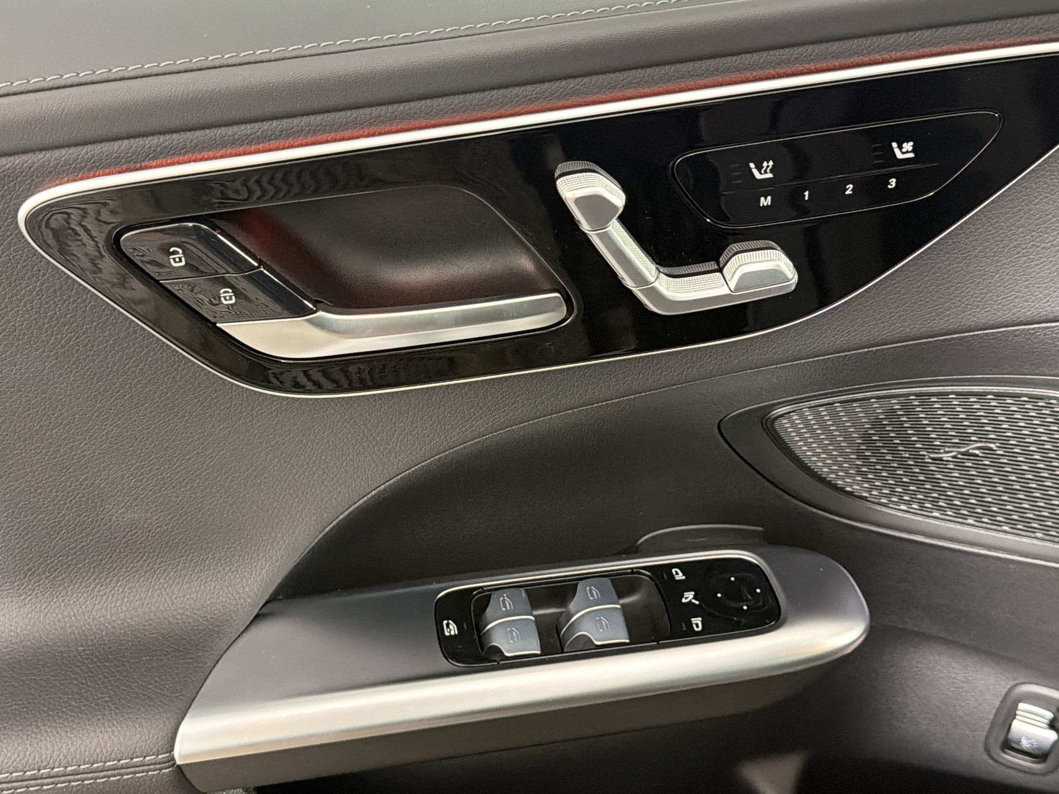 New 2026 Mercedes-Benz C 300 4MATIC Sedan image 25