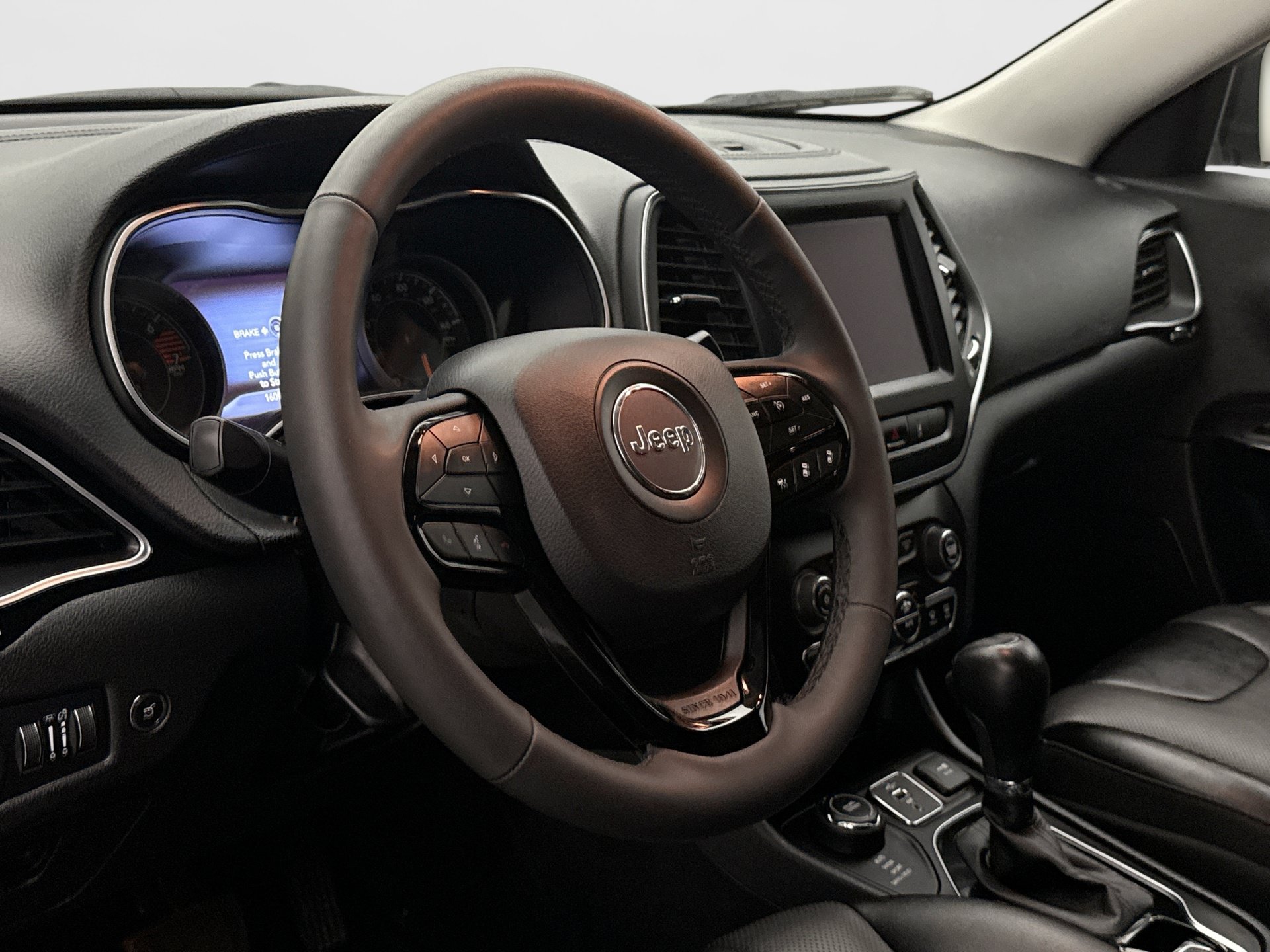 Used 2023 Jeep Cherokee Altitude Lux w/ Lux Elite Package AWD/4WD image 7