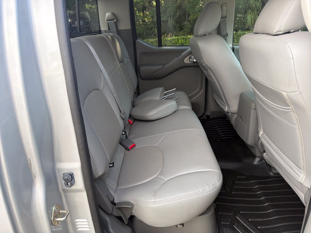 Used 2019 Nissan Frontier SV w/ Value Truck Package AWD/4WD image 28