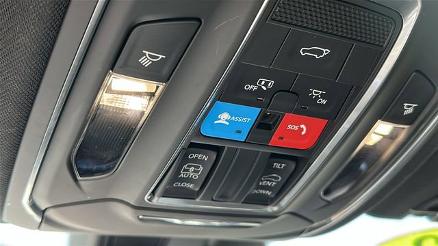 Used 2023 Jeep Grand Cherokee L Laredo AWD/4WD image 21