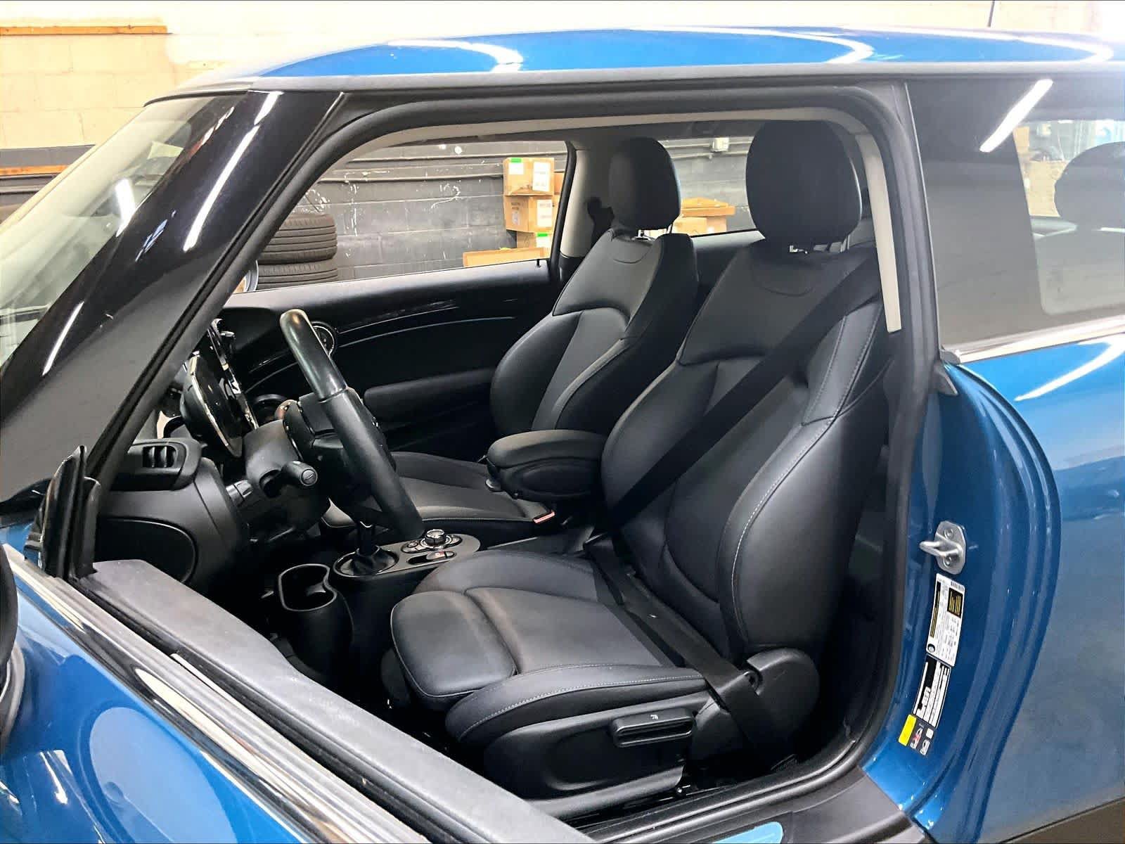 Used 2024 MINI Cooper SE FWD image 27