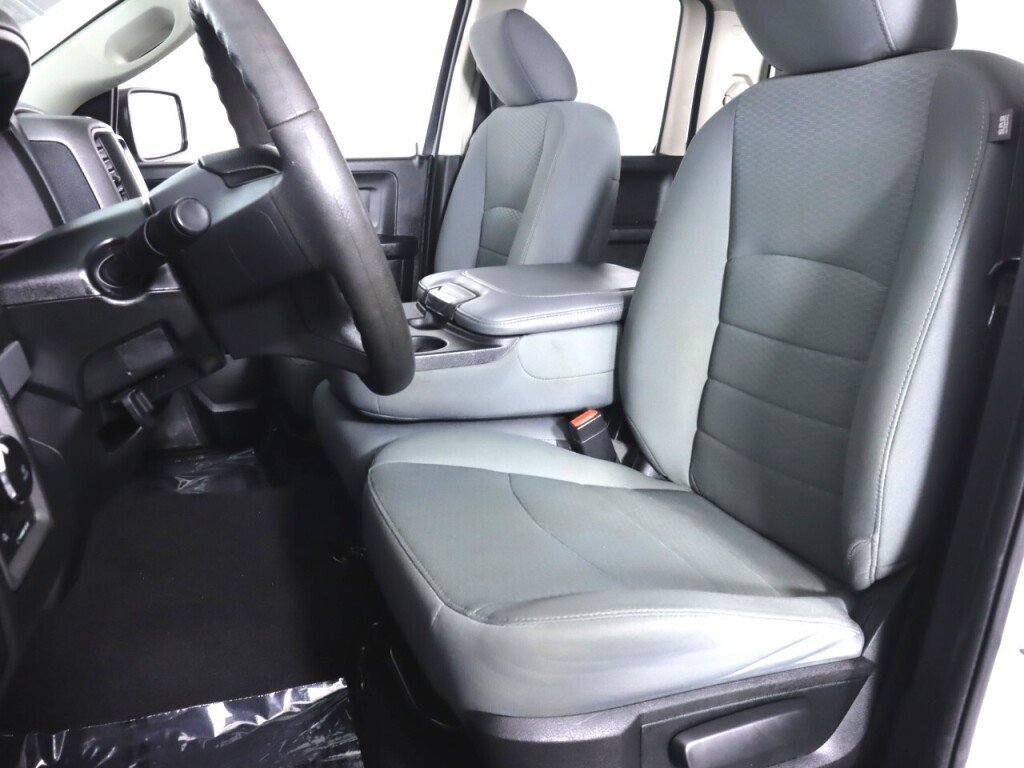 Used 2018 RAM 1500 Express w/ Express Value Package AWD/4WD image 30