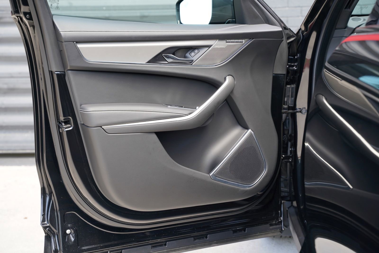 Used 2026 Jaguar F-PACE R-Dynamic S image 11