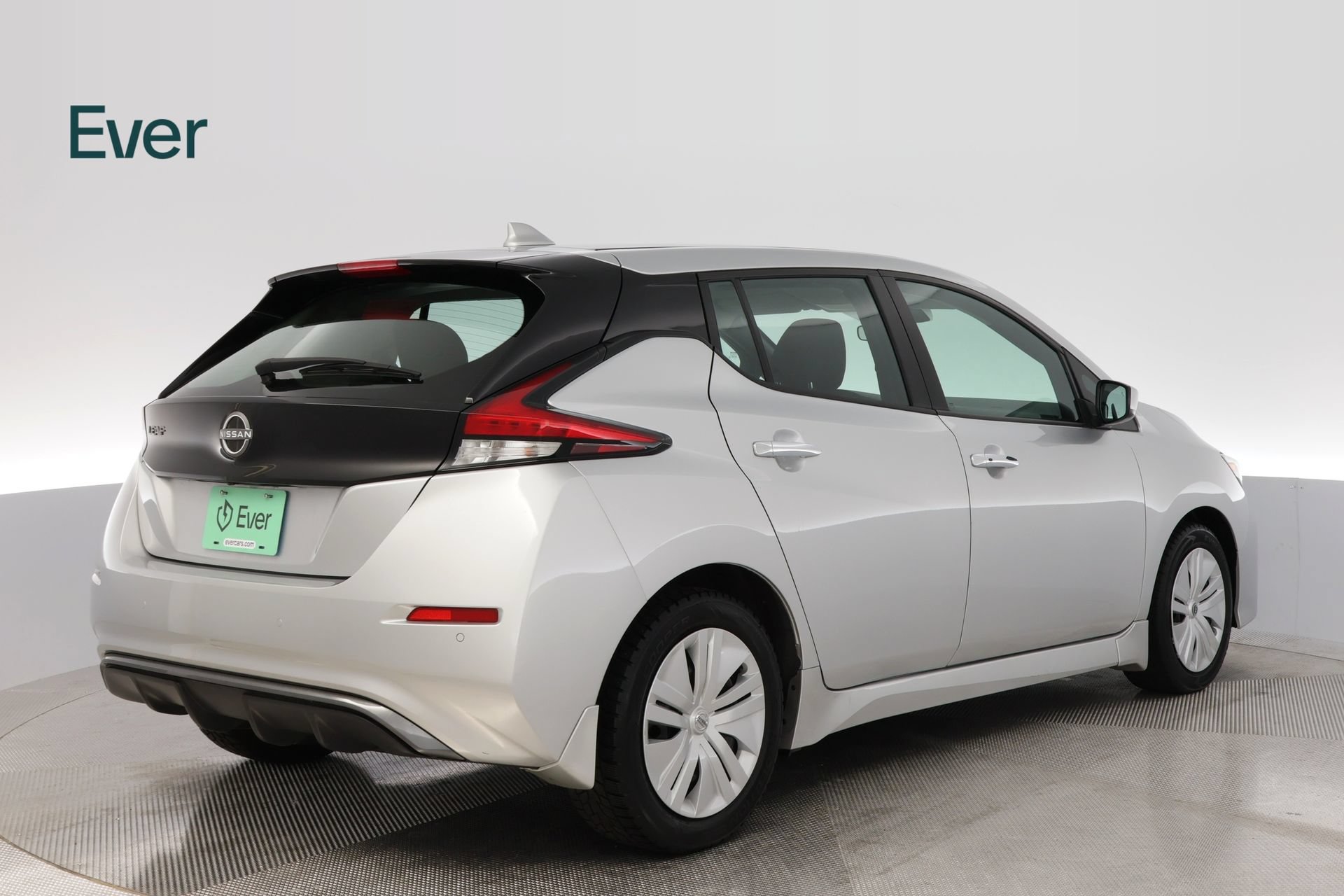 Used 2025 Nissan Leaf S FWD image 3