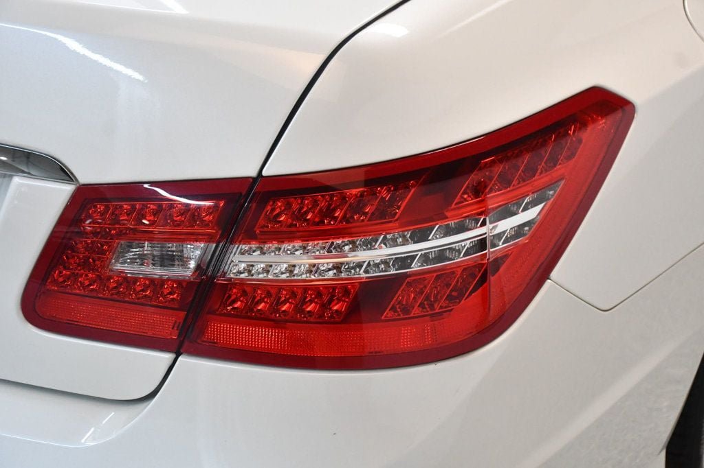 Used 2011 Mercedes-Benz E 550 Cabriolet image 14