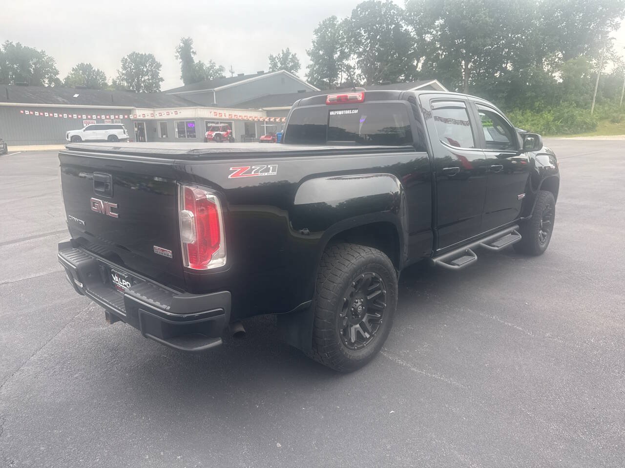 Used 2017 GMC Canyon SLE w/ All Terrain X Package AWD/4WD image 14