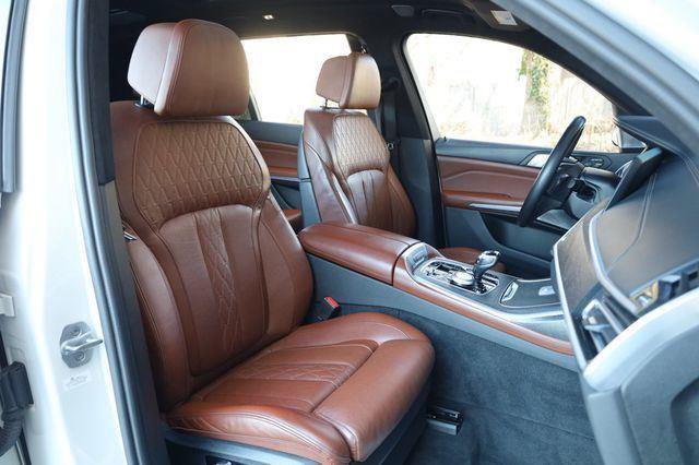 Used 2021 BMW ALPINA XB7 AWD/4WD image 27