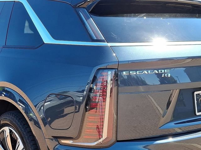 New 2025 Cadillac Escalade IQ Luxury 1 AWD/4WD image 10