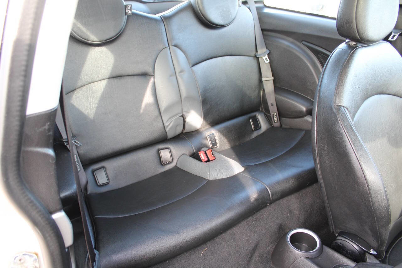 Used 2008 MINI Cooper Hardtop image 6
