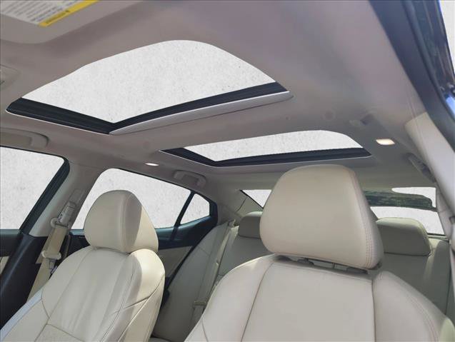 Used 2017 Nissan Maxima Platinum FWD image 21