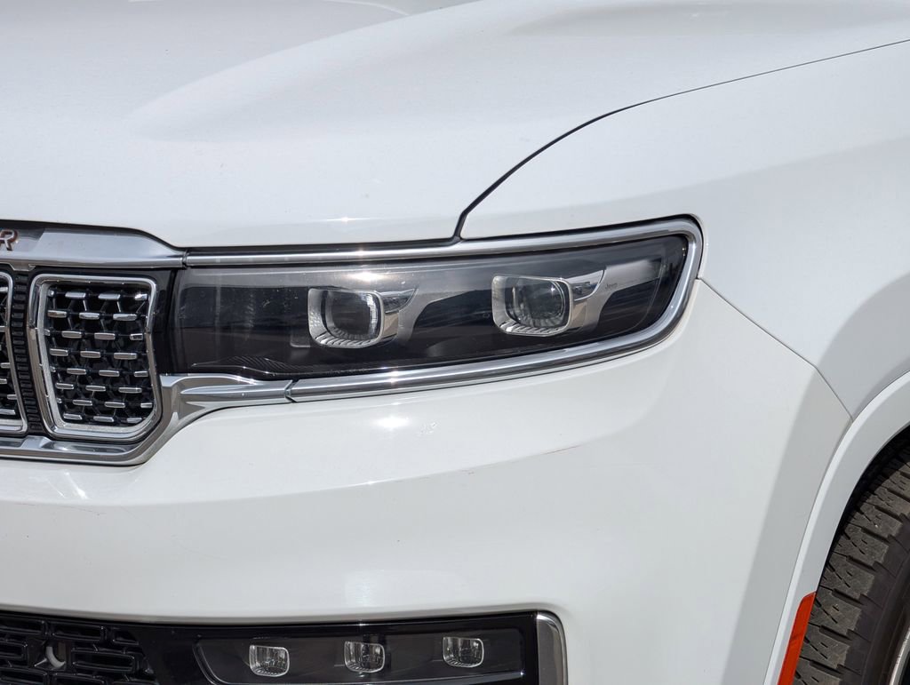 Used 2023 Jeep Grand Wagoneer L Series III image 7