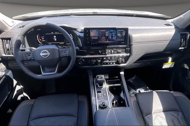 New 2026 Nissan Pathfinder Platinum AWD/4WD image 5