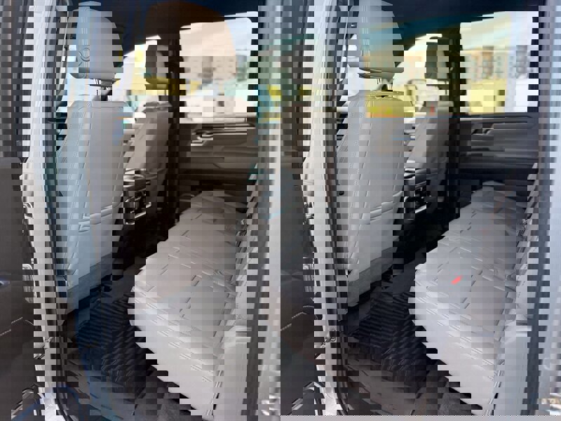 Used 2024 Chevrolet Silverado 3500 LTZ w/ LTZ Convenience Package image 33