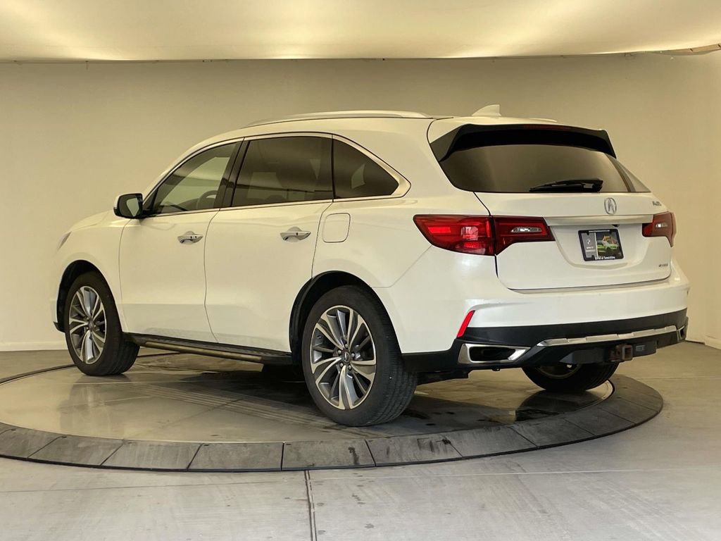 Used 2017 Acura MDX SH-AWD w/ Tech & Entertainment image 3