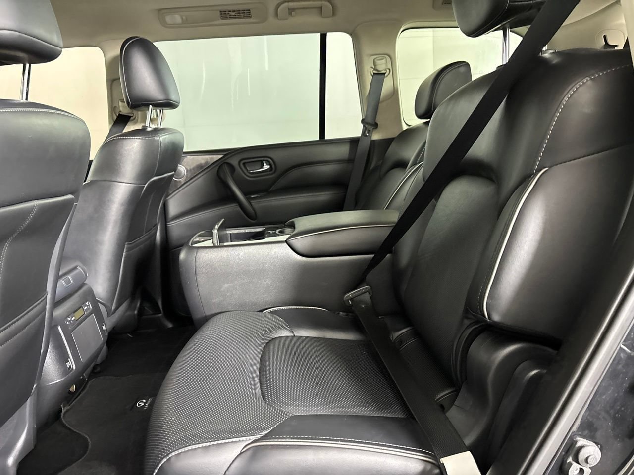 Used 2024 INFINITI QX80 Luxe w/ Cargo Package AWD/4WD image 26