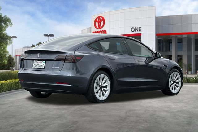 Used 2022 Tesla Model 3 Long Range AWD/4WD image 4