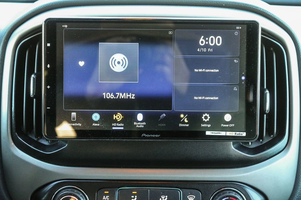 Used 2015 Chevrolet Colorado Z71 image 18