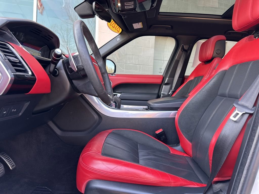 Used 2020 Land Rover Range Rover Sport HST image 45