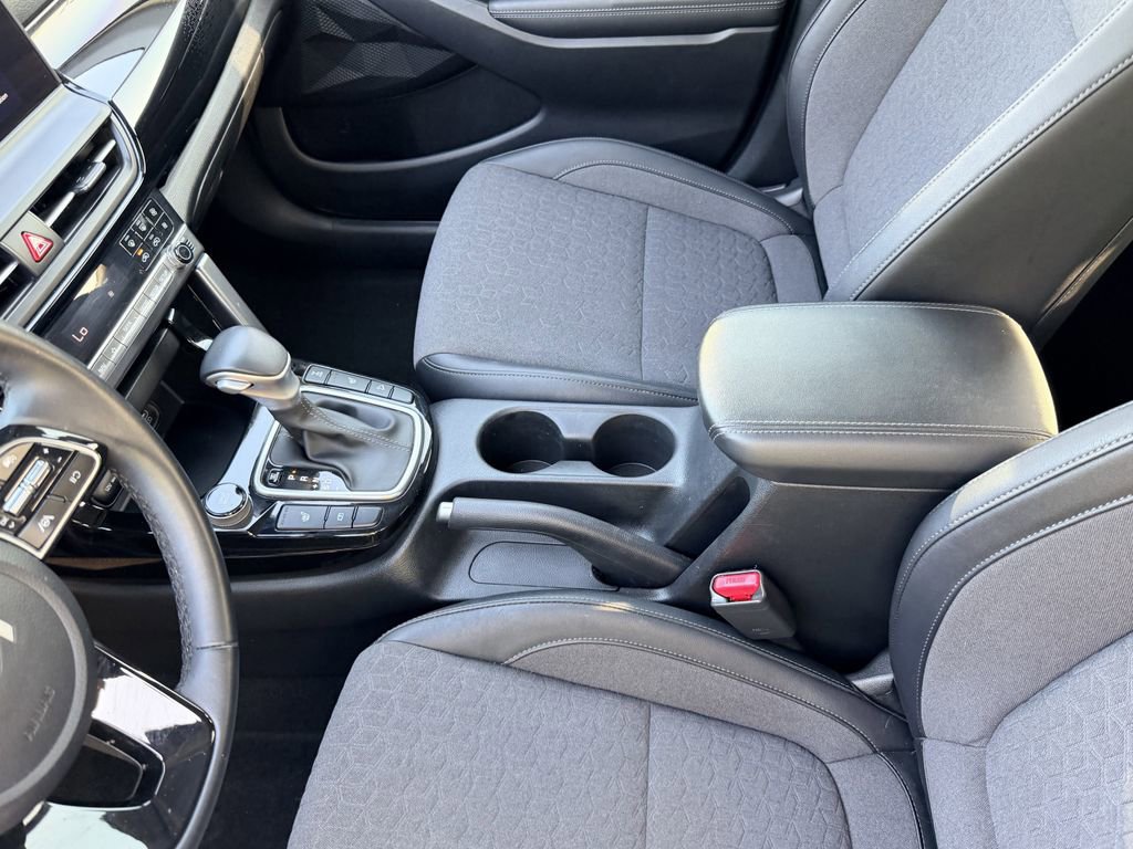 Certified 2024 Kia Seltos S image 20