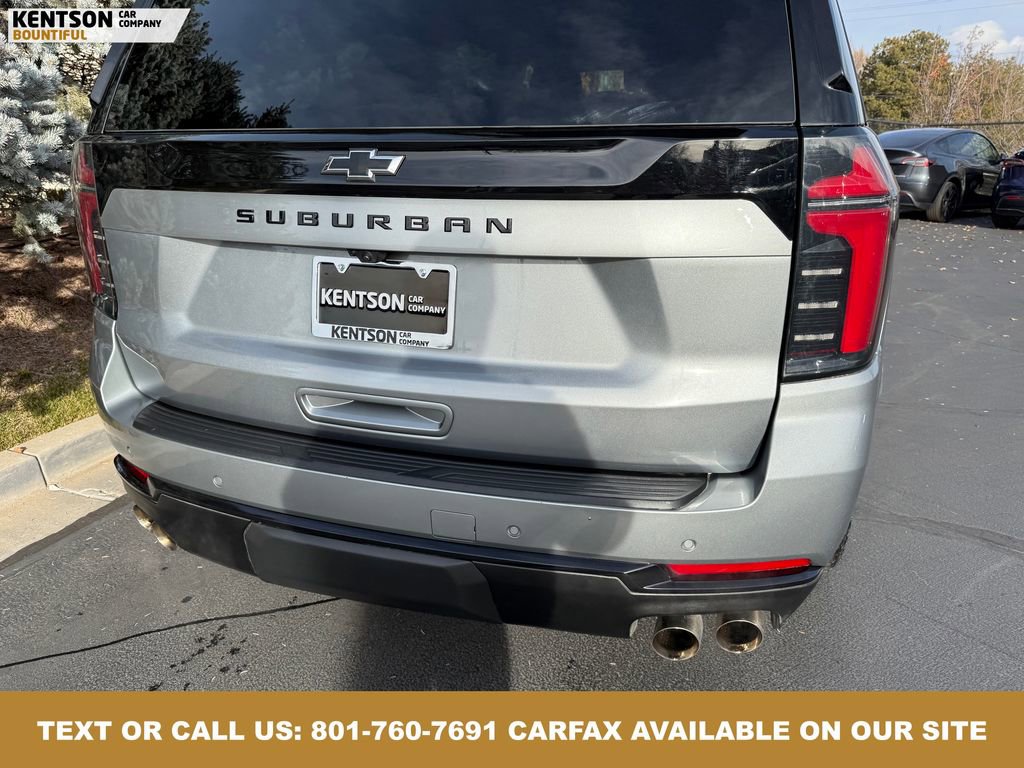 Used 2025 Chevrolet Suburban Z71 image 36