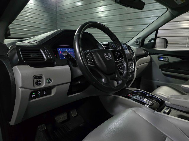 Used 2021 Honda Pilot Touring image 10