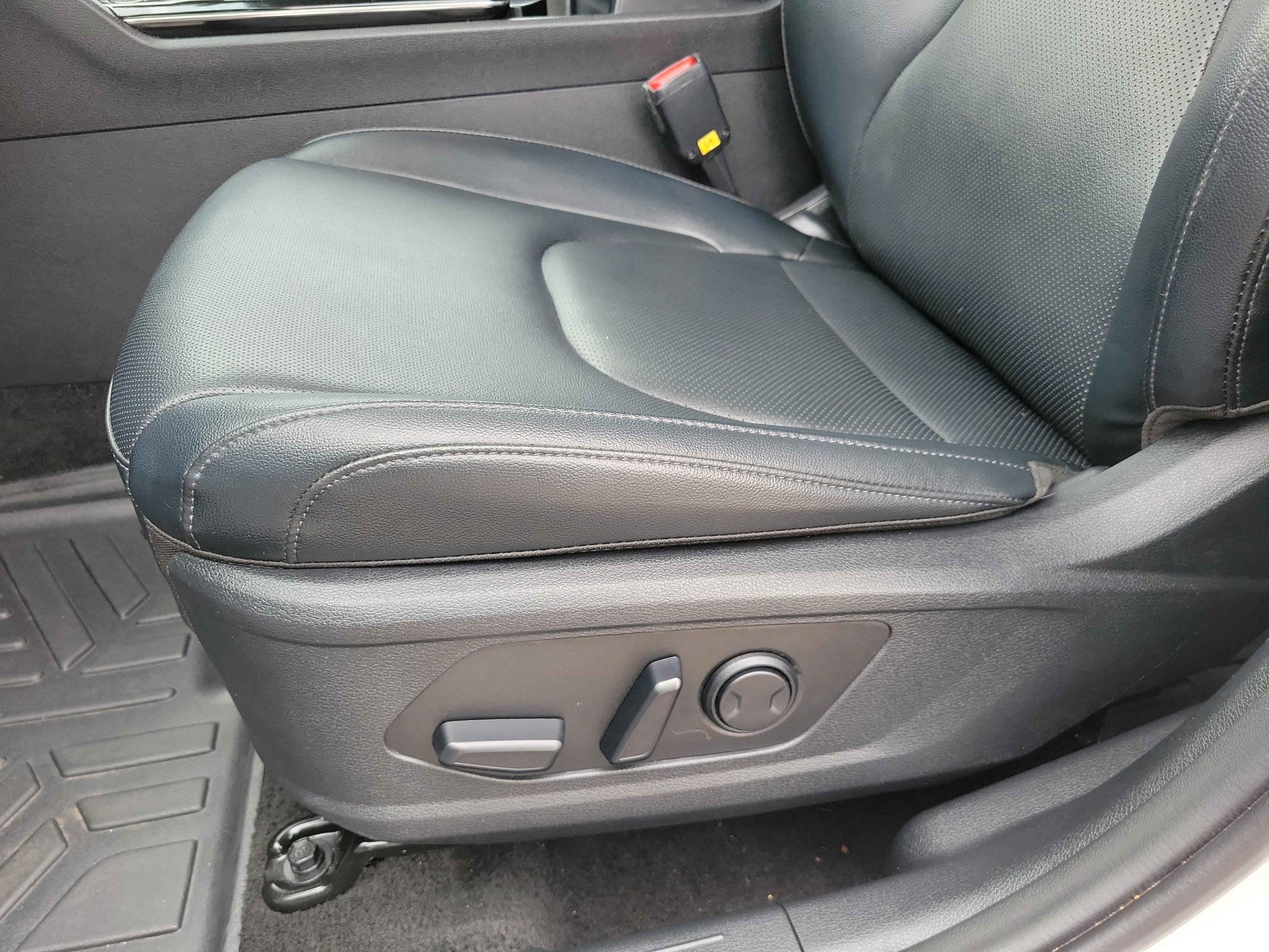 Certified 2024 Kia Sportage EX image 10