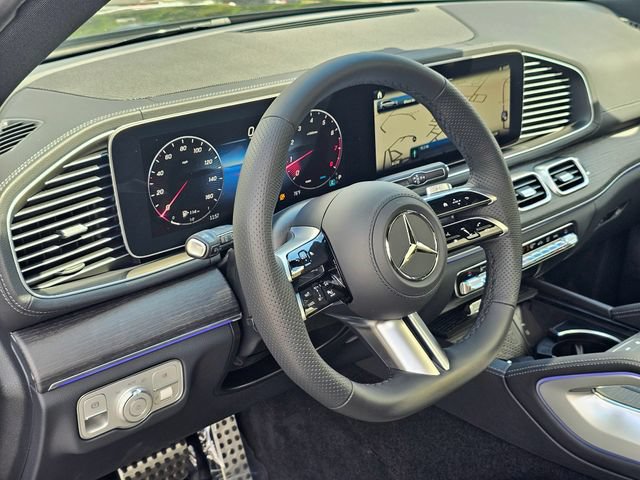 New 2026 Mercedes-Benz GLS 580 4MATIC image 14