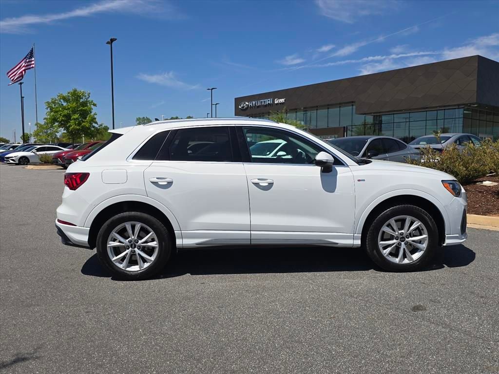 Used 2021 Audi Q3 2.0T Premium image 2