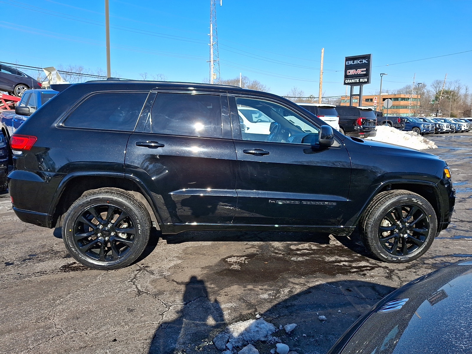 Used 2022 Jeep Grand Cherokee Laredo X image 7