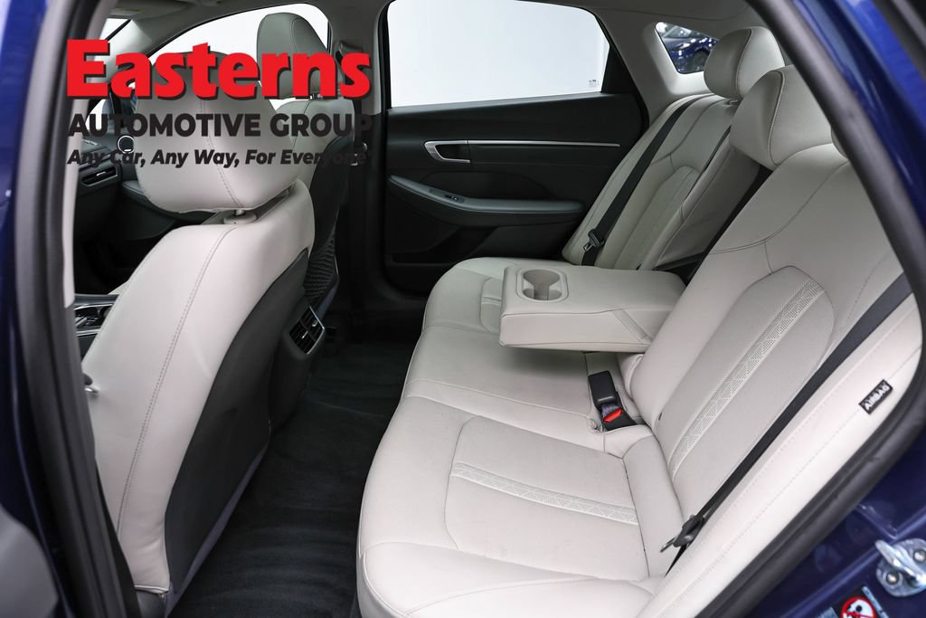 Used 2021 Hyundai Sonata Limited w/ Winter Weather Package FWD image 22