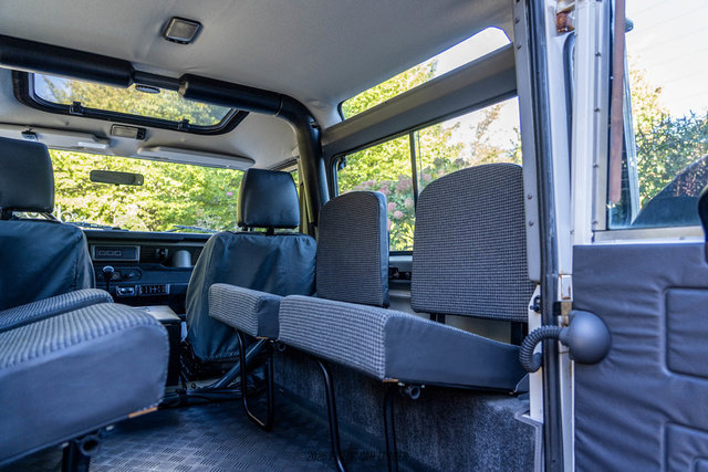 Used 1995 Land Rover Defender 90 AWD/4WD image 48