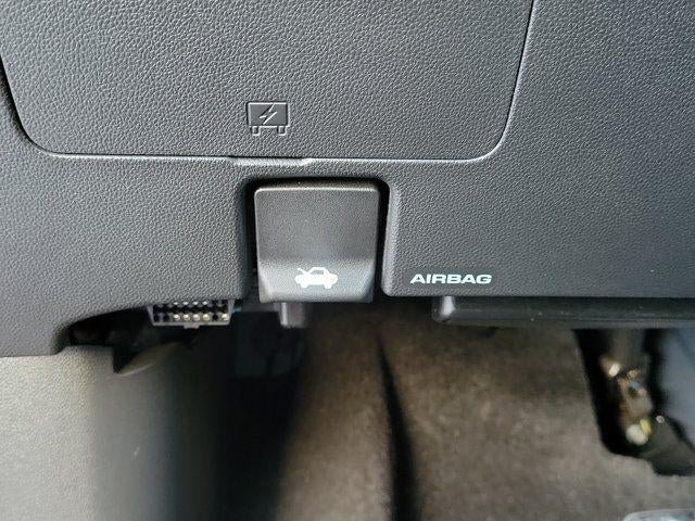Used 2023 Buick Encore GX Select w/ Sport Touring Package FWD image 15