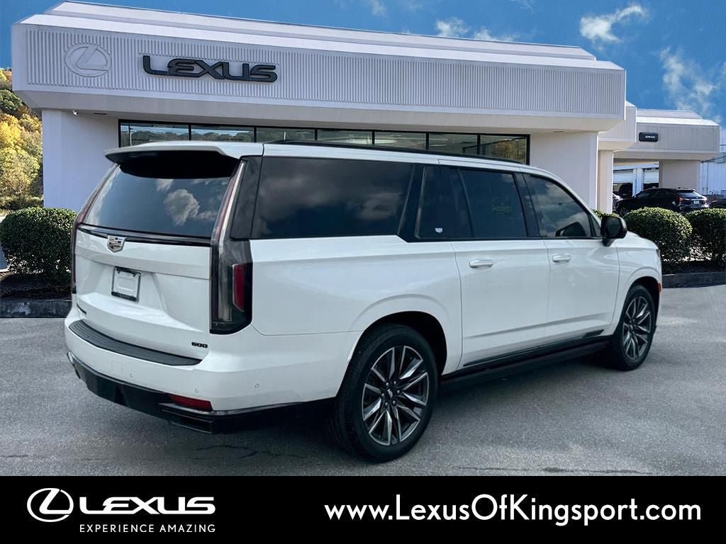 Used 2021 Cadillac Escalade ESV Sport w/ Driver Assist Tech Package AWD/4WD image 5