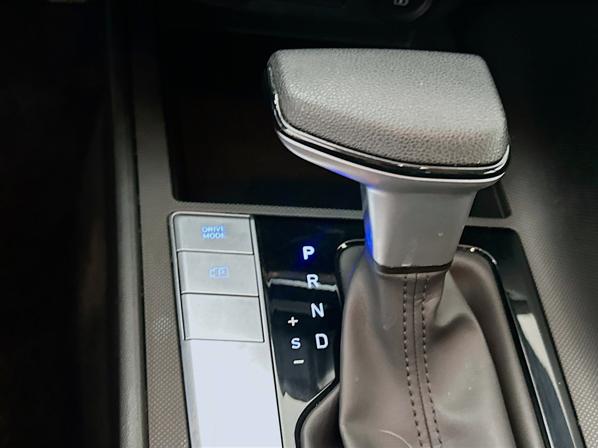 Used 2023 Hyundai Elantra SEL image 24