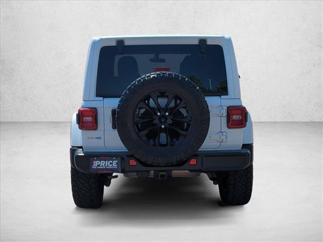 Used 2021 Jeep Wrangler Unlimited Sahara w/ Cold Weather Group AWD/4WD image 7