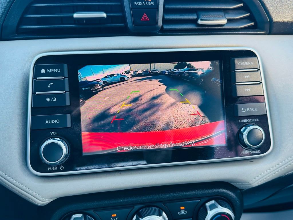 Used 2020 Nissan Versa SV image 19