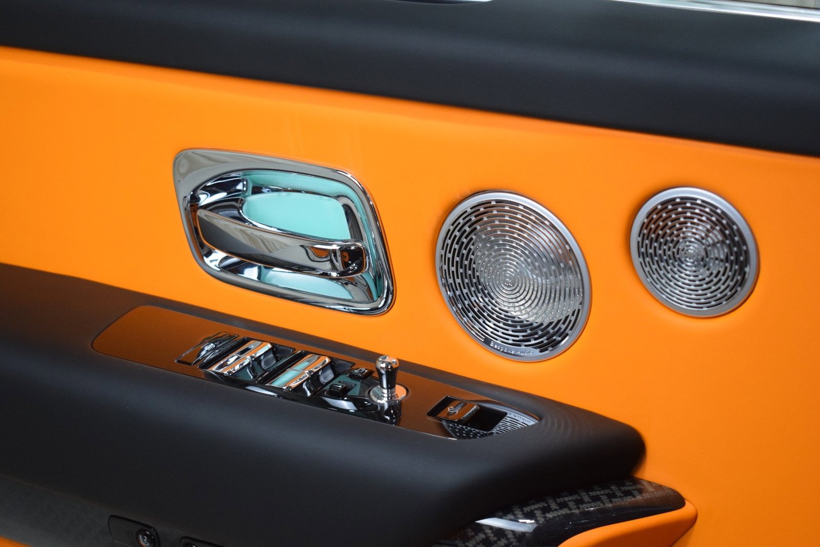 New 2026 Rolls-Royce Cullinan Black Badge image 39