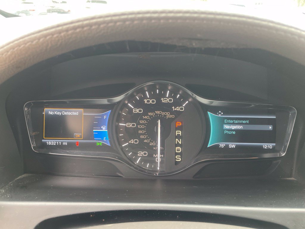 Used 2015 Lincoln MKX FWD w/ Equipment Group 102A image 10