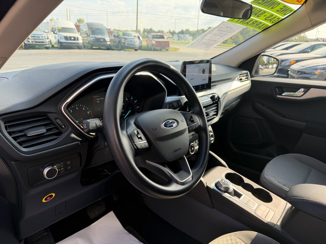 Used 2020 Ford Escape SE image 20